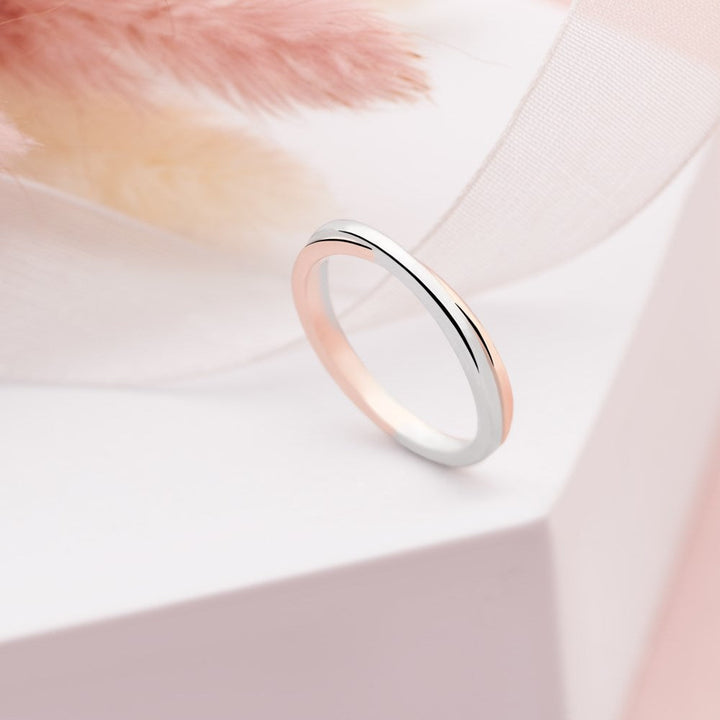 Chic Midi Ring