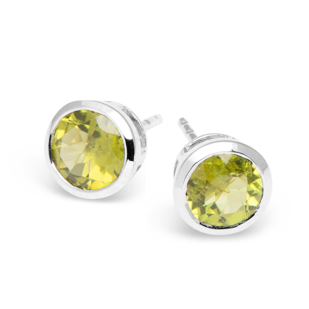 Mini Peridot Stud Earrings - 6mm (B297E01)