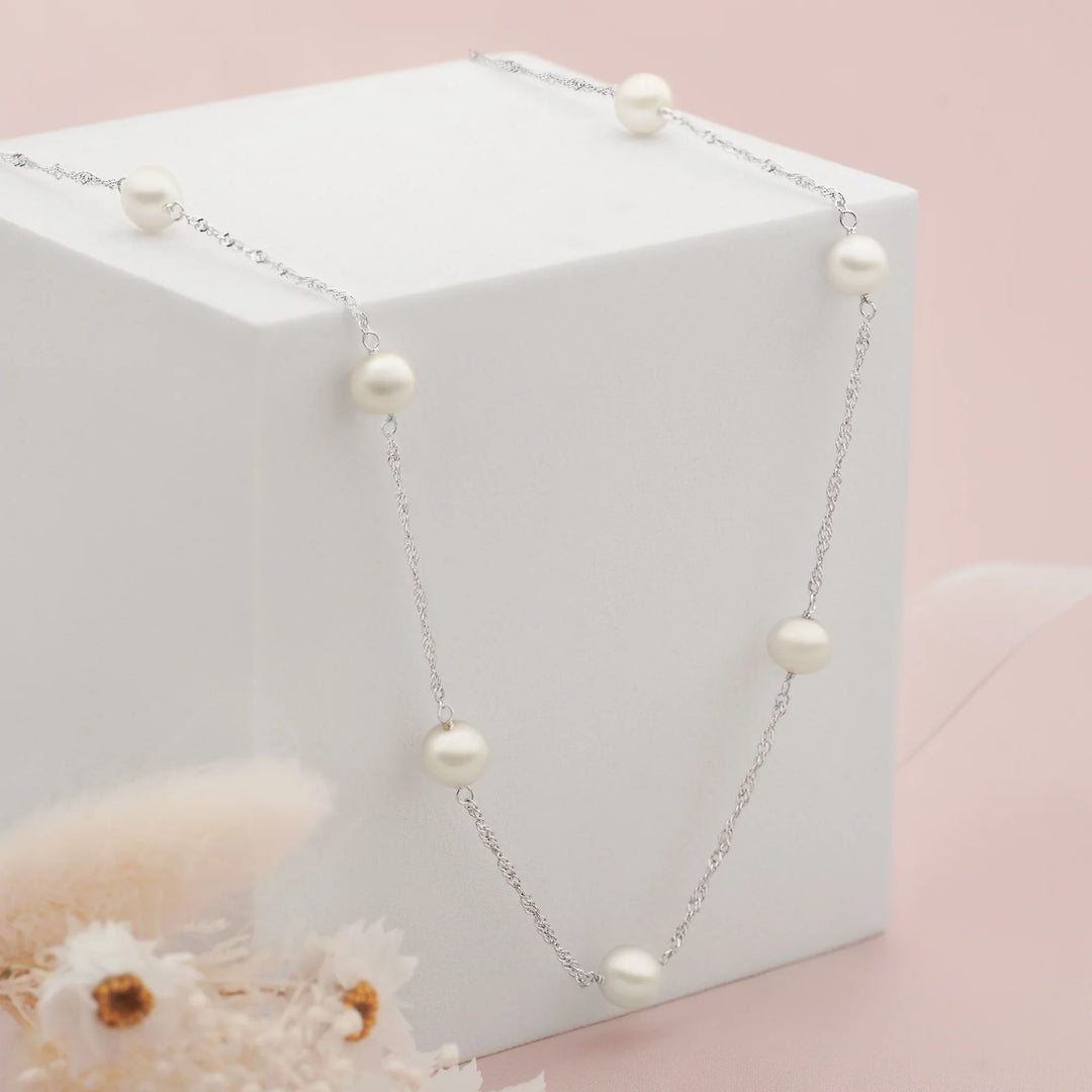 Pure Pearl Necklace