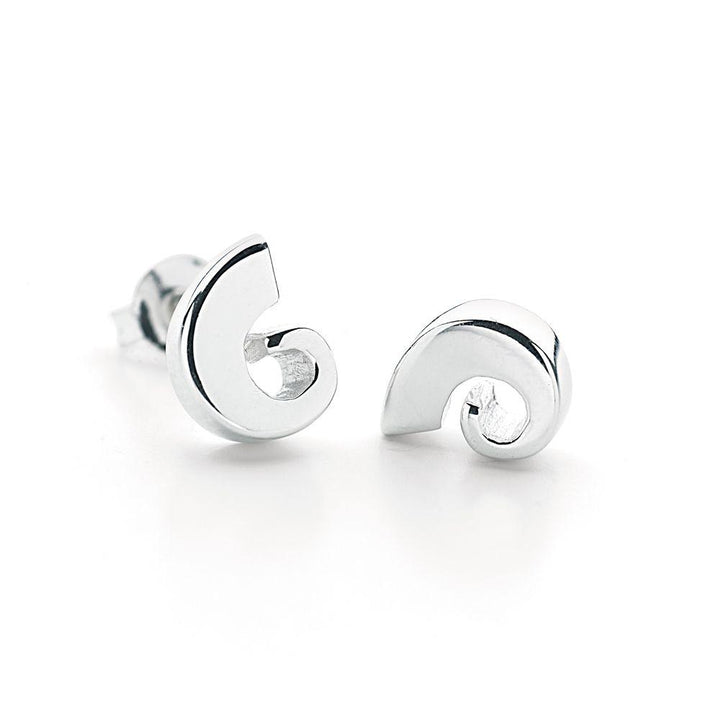 925 sterling silver princess scroll studs (E1001)