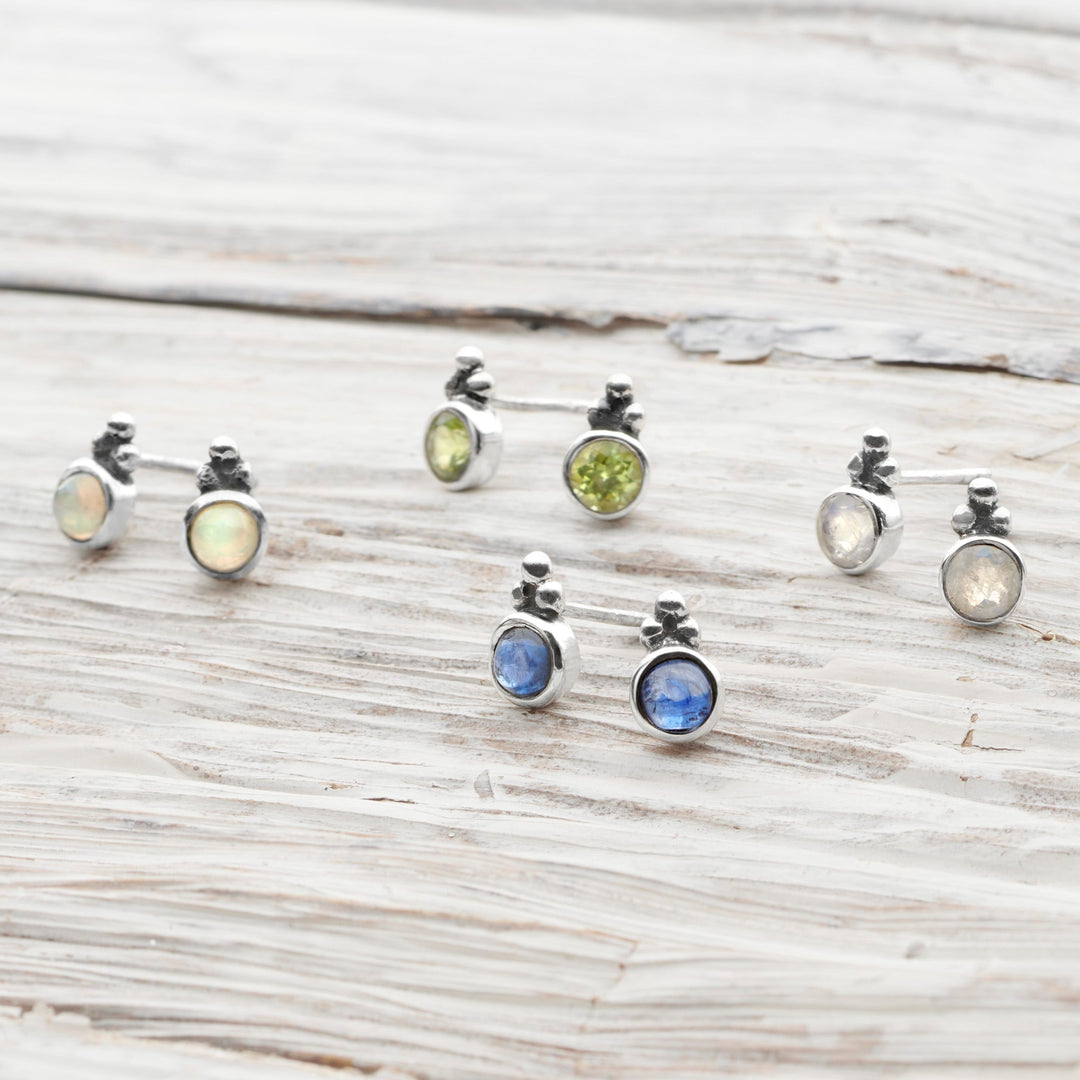 Enchante Peridot Studs (E49271)