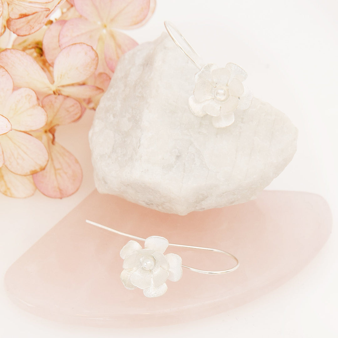 Lily Magnolia Earrings (E40491)