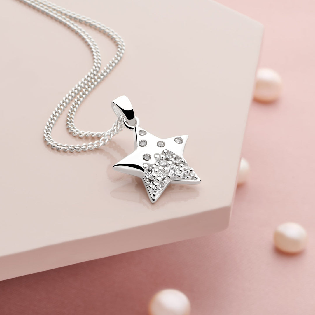 Brilliant Star Pendant (P29551)