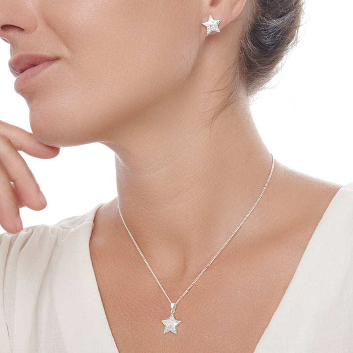 Brilliant Star Pendant (P29551)