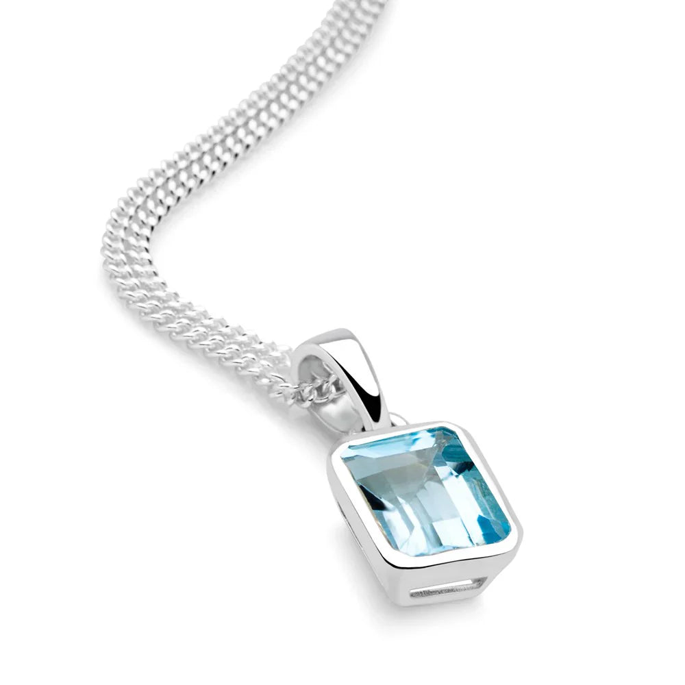 Blue Topaz Pendant (B206P02)