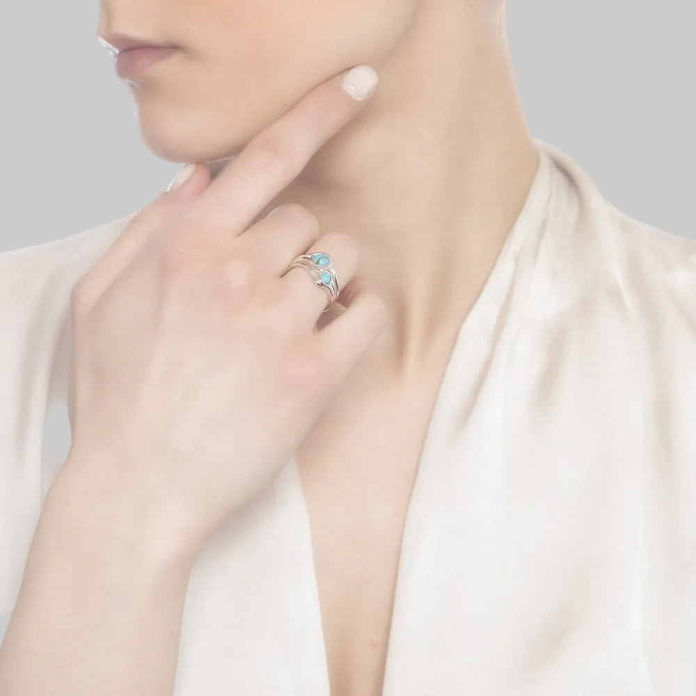 Double band of 925 sterling silver with 2 turquoise cabochons ring. 