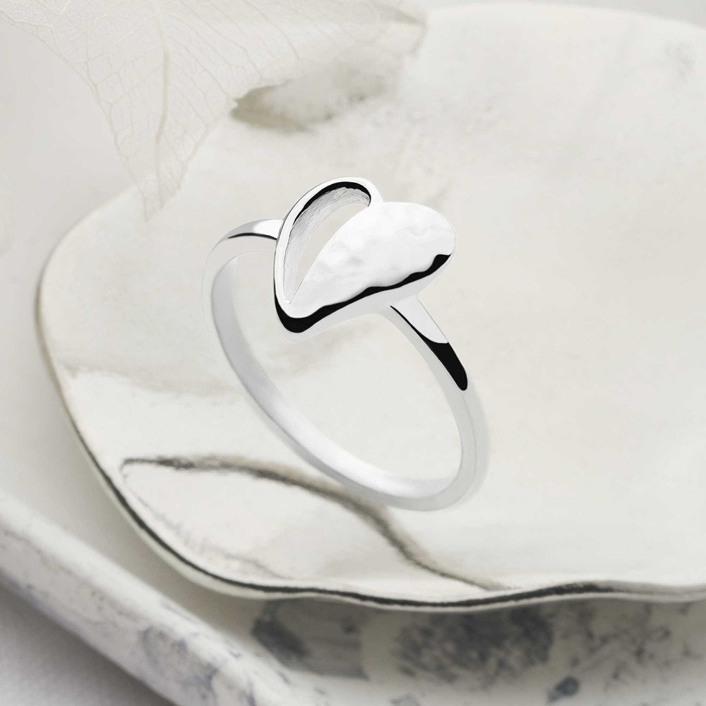 Ayacucho Silver Heart Ring (R21731)