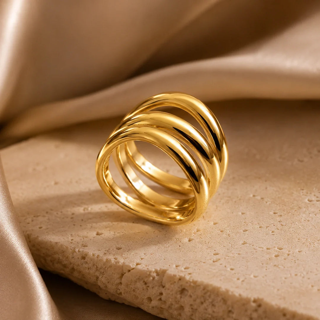 Classico Gold Ring