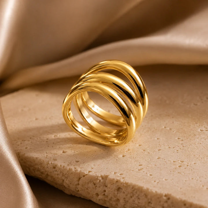 Classico Gold Ring